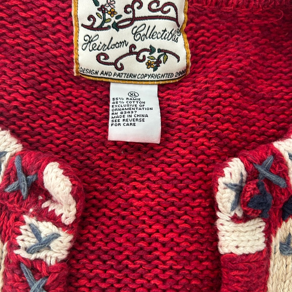 Heirloom Collectibles ⚜️ Red Cottage Themed Woven Vintage Cardigan Sweater - Picture 7 of 8